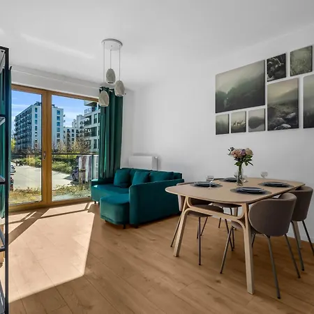 Apartamento Mokotów - Parking&balcony - By Rentujemy Varsóvia